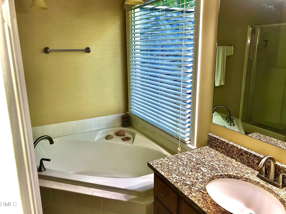 225 Tamworth Drive Willow Springs, NC 27592