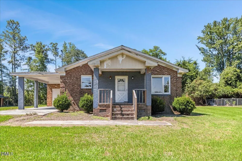 1330 E Hanrahan Road Ayden, NC 28513