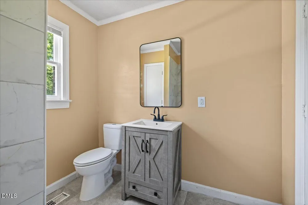1330 E Hanrahan Road Ayden, NC 28513