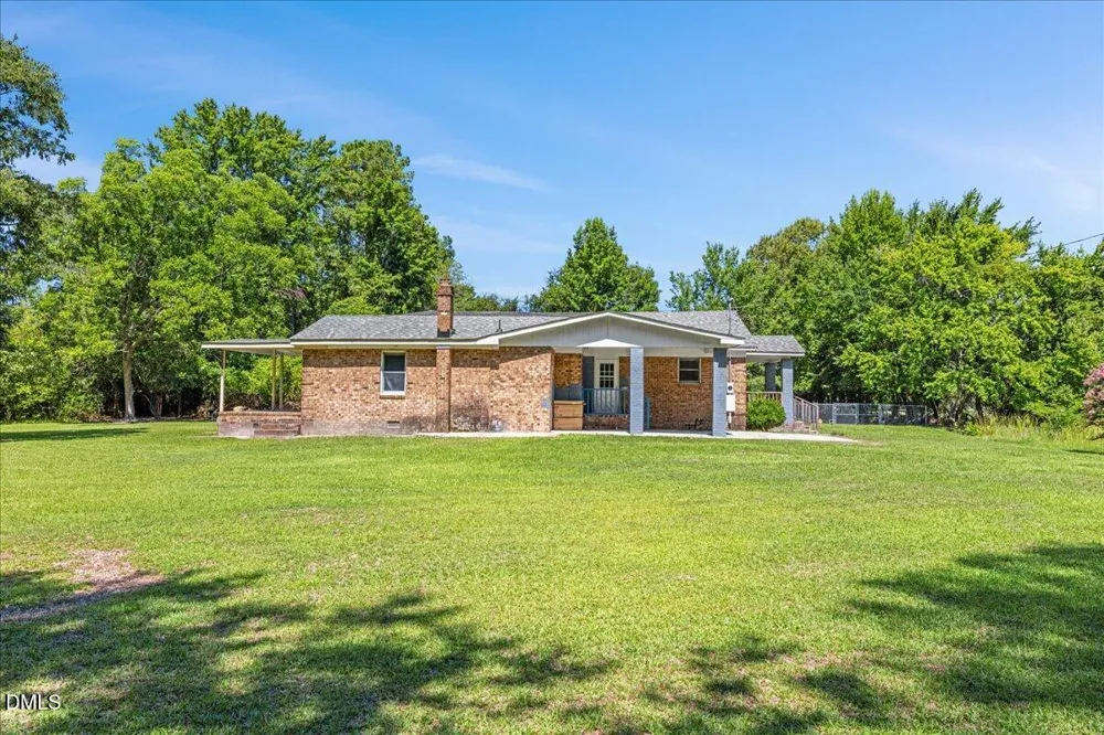 1330 E Hanrahan Road Ayden, NC 28513