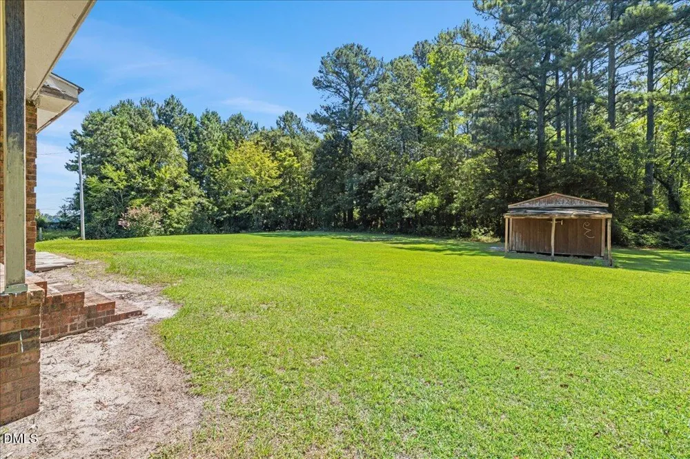 1330 E Hanrahan Road Ayden, NC 28513