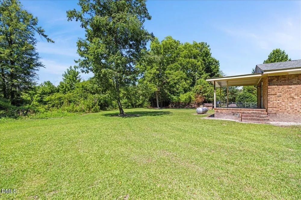 1330 E Hanrahan Road Ayden, NC 28513