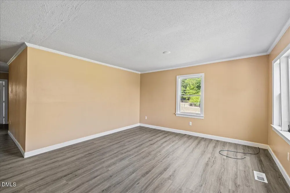 1330 E Hanrahan Road Ayden, NC 28513