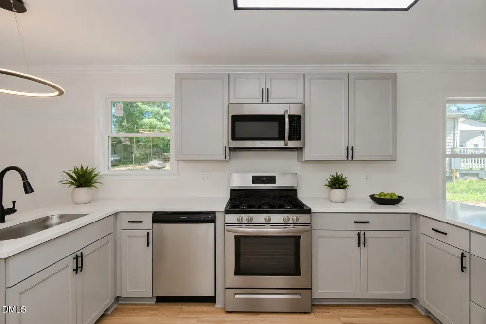 404 Walker Avenue Graham, NC 27253