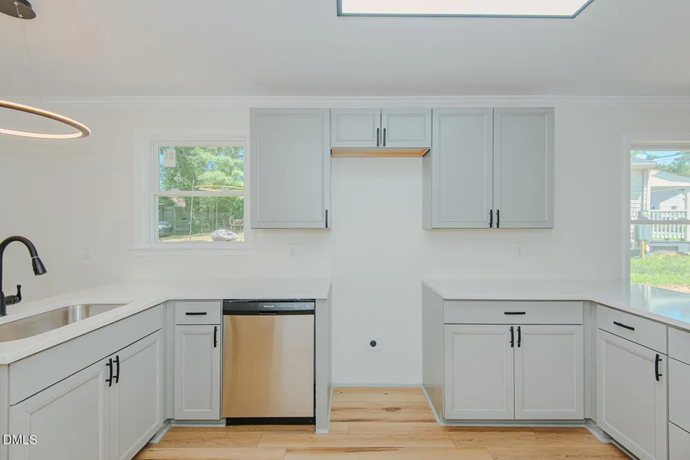 404 Walker Avenue Graham, NC 27253