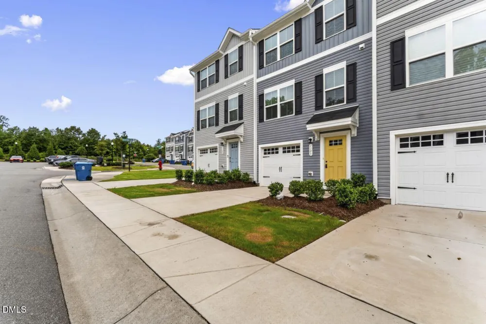 1105 Pale Moss Drive Durham, NC 27704