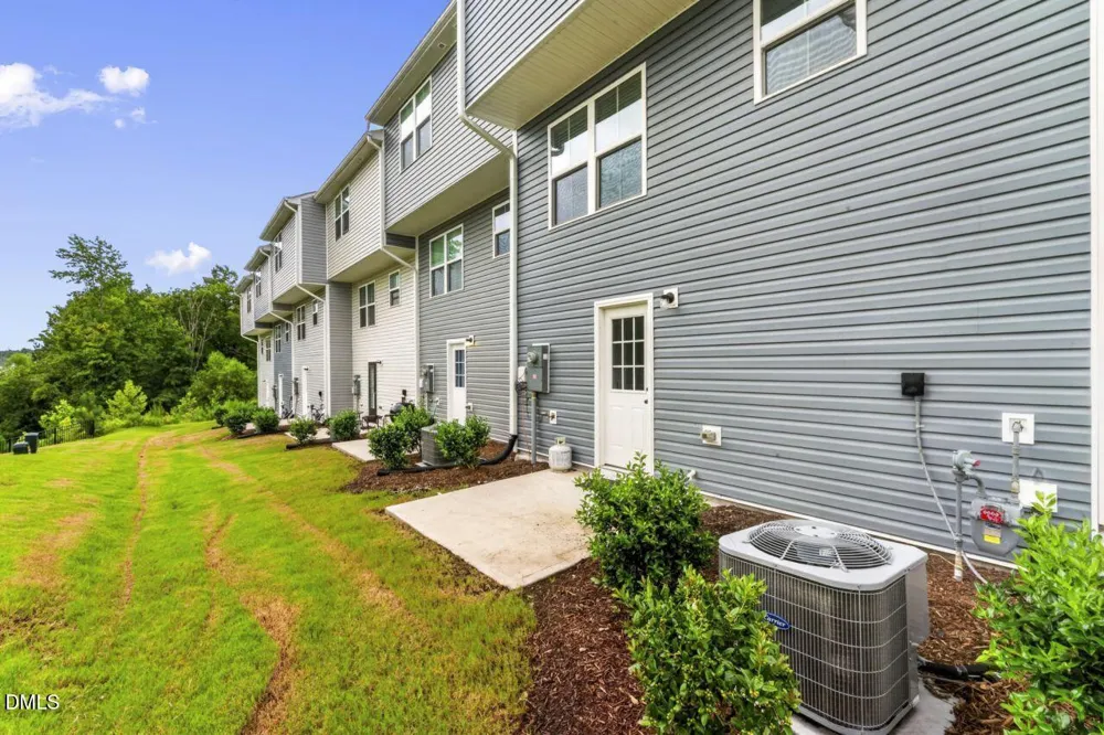 1105 Pale Moss Drive Durham, NC 27704