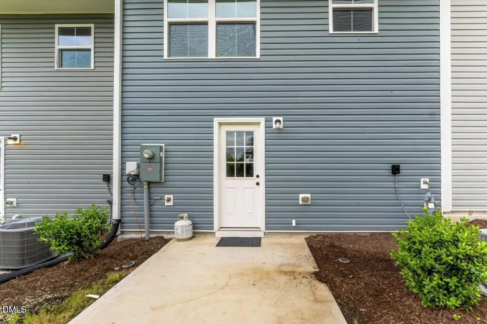 1105 Pale Moss Drive Durham, NC 27704