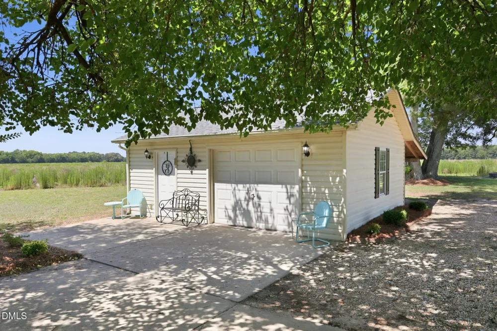 913 W Core Road Dunn, NC 28334