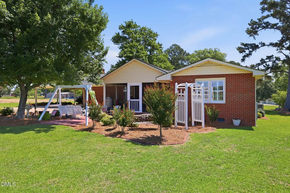 913 W Core Road Dunn, NC 28334