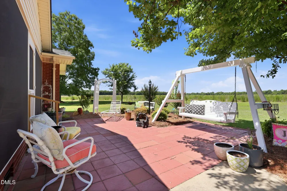 913 W Core Road Dunn, NC 28334