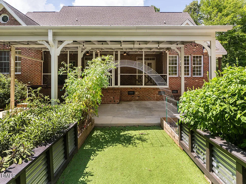 2048 Neese Road Graham, NC 27253