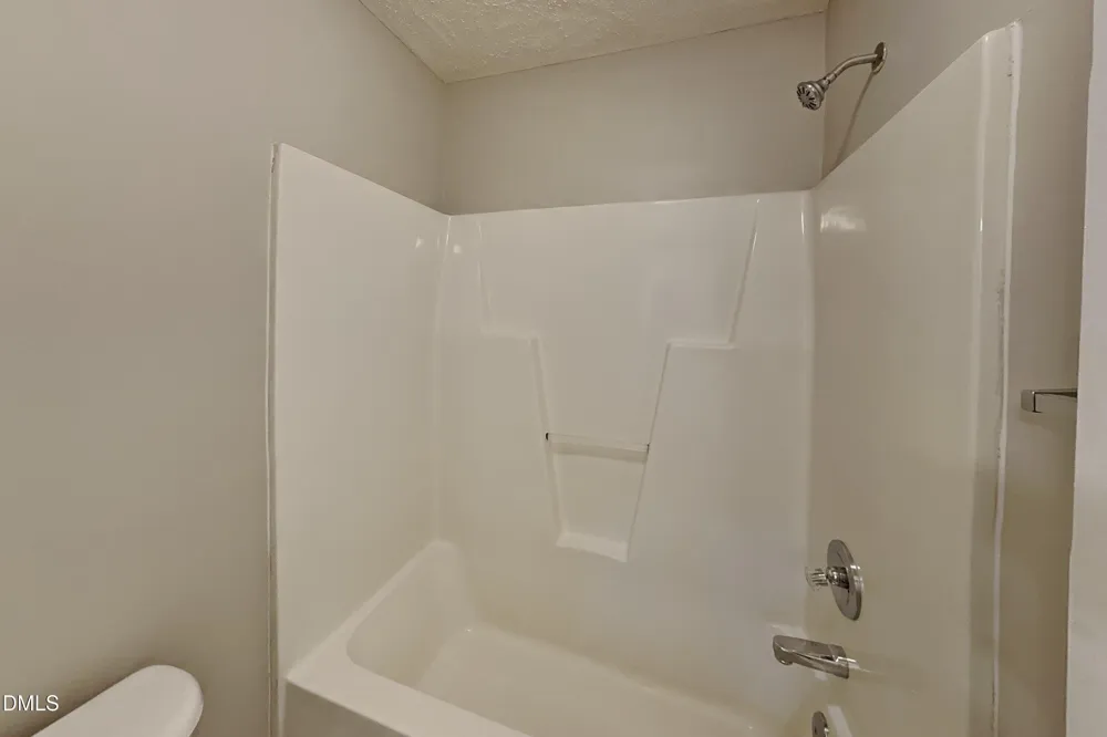 2112 Mckinnon Drive Clayton, NC 27520