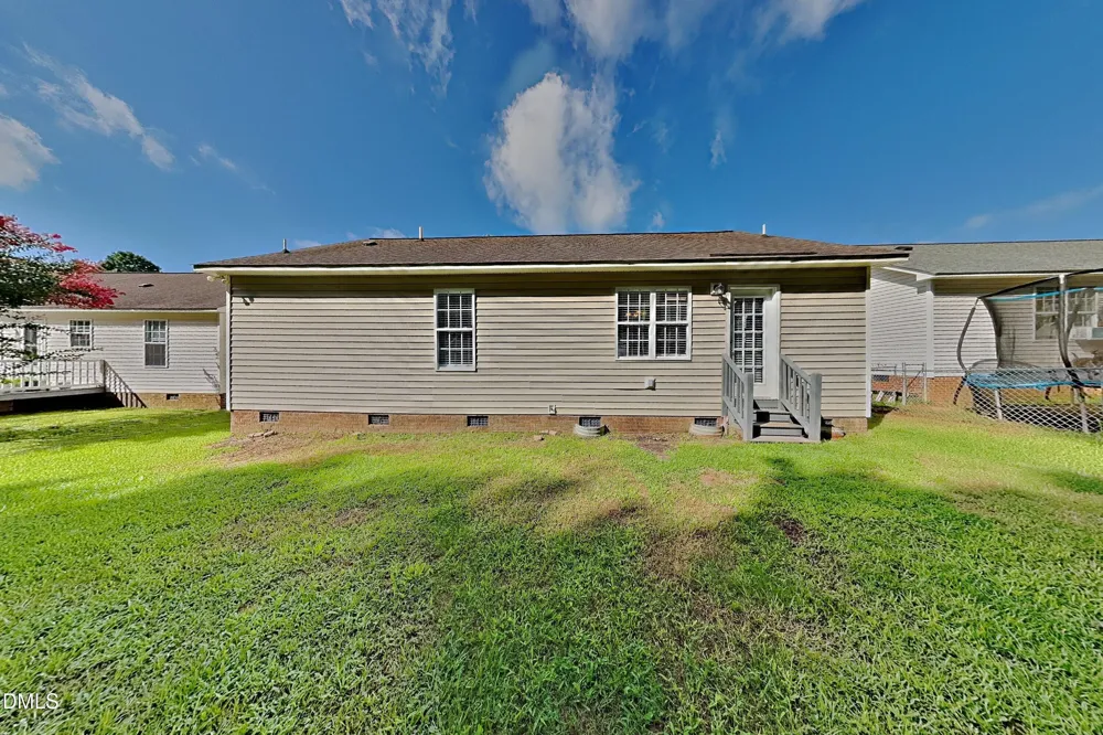 2112 Mckinnon Drive Clayton, NC 27520