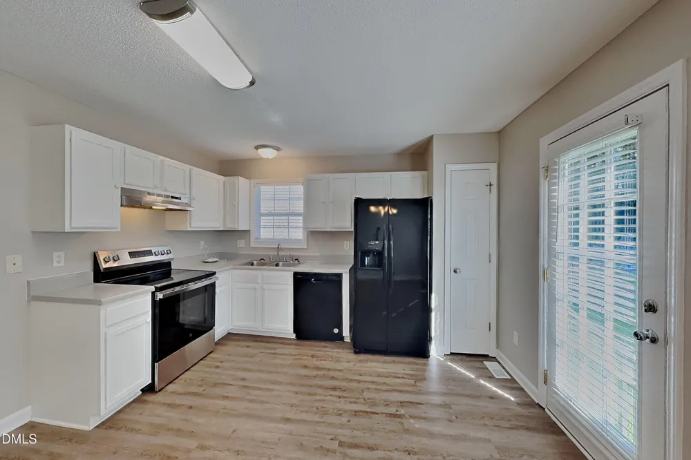 2112 Mckinnon Drive Clayton, NC 27520