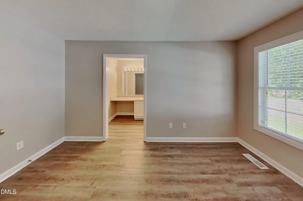 2112 Mckinnon Drive Clayton, NC 27520
