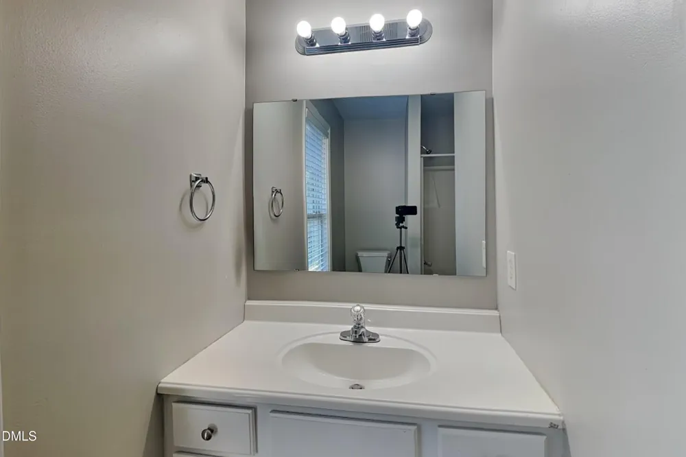 153 Cambridge Elm Drive Clayton, NC 27520