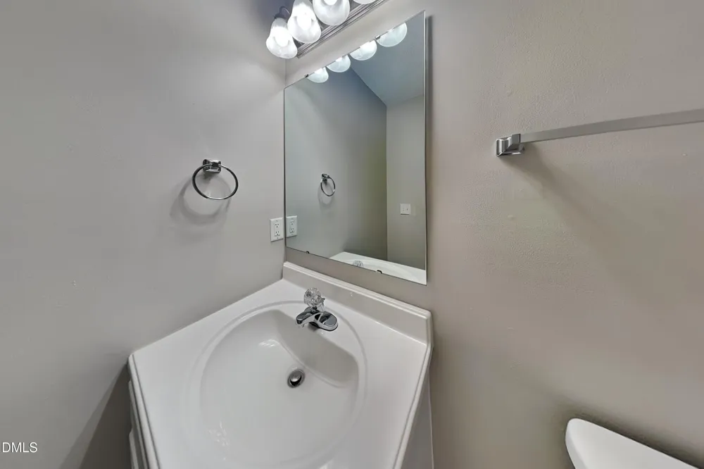153 Cambridge Elm Drive Clayton, NC 27520