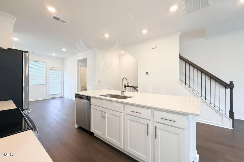 3611 Elm Grove Lane Raleigh, NC 27604