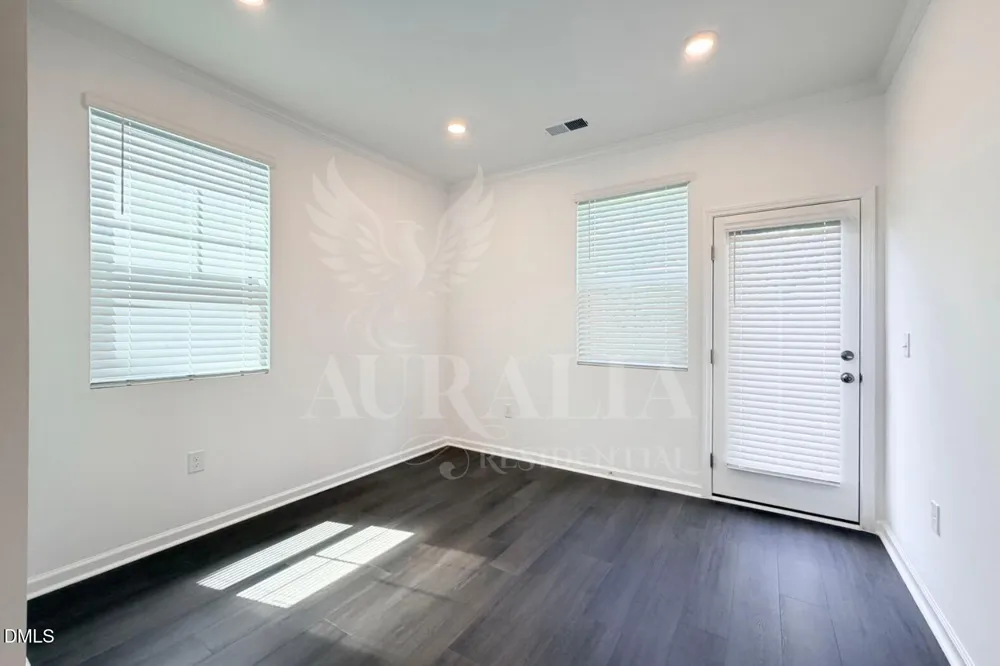 3611 Elm Grove Lane Raleigh, NC 27604