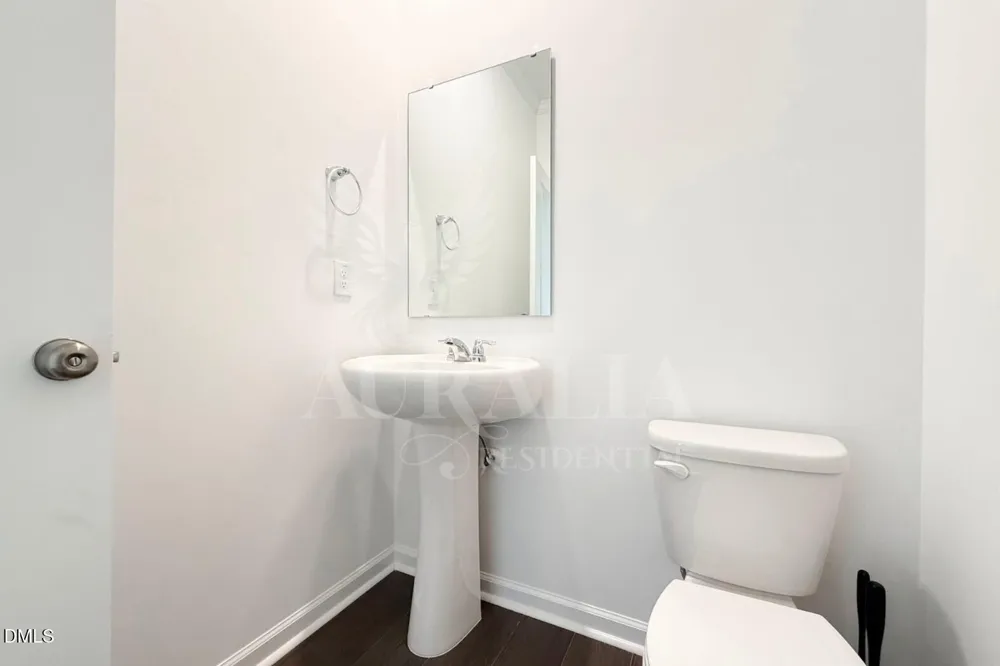 3611 Elm Grove Lane Raleigh, NC 27604
