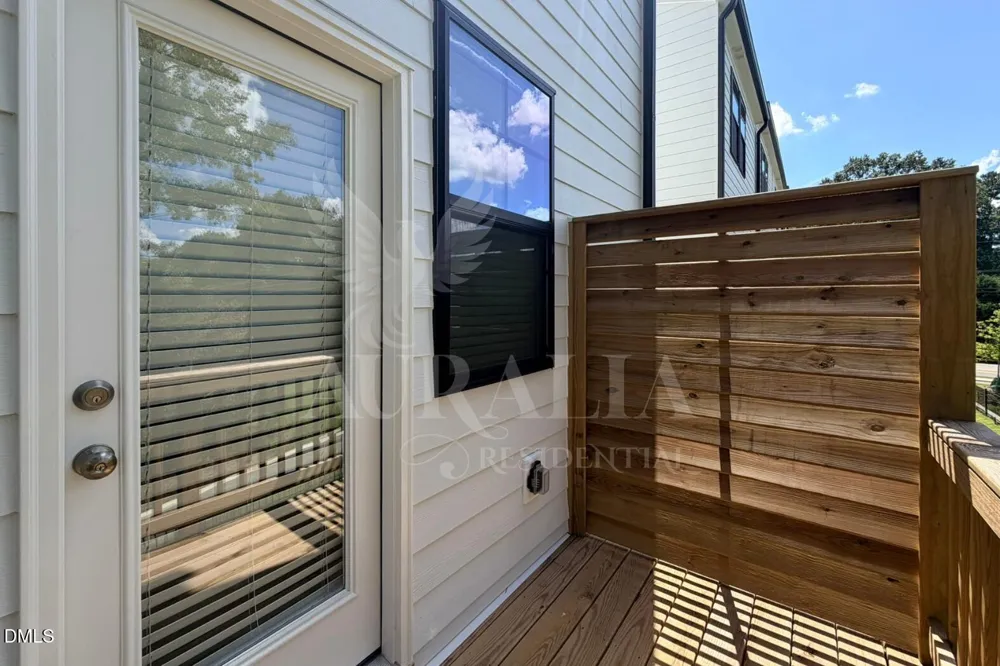3611 Elm Grove Lane Raleigh, NC 27604