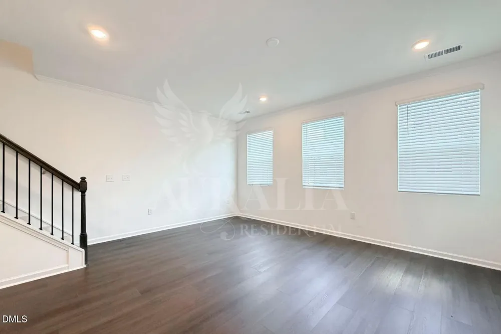 3611 Elm Grove Lane Raleigh, NC 27604