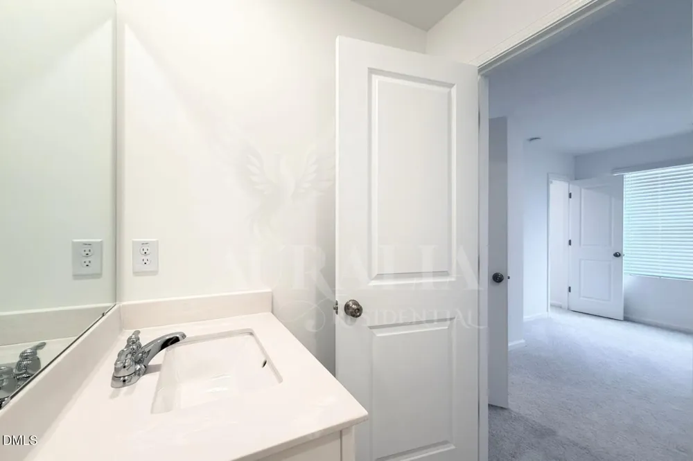 3611 Elm Grove Lane Raleigh, NC 27604