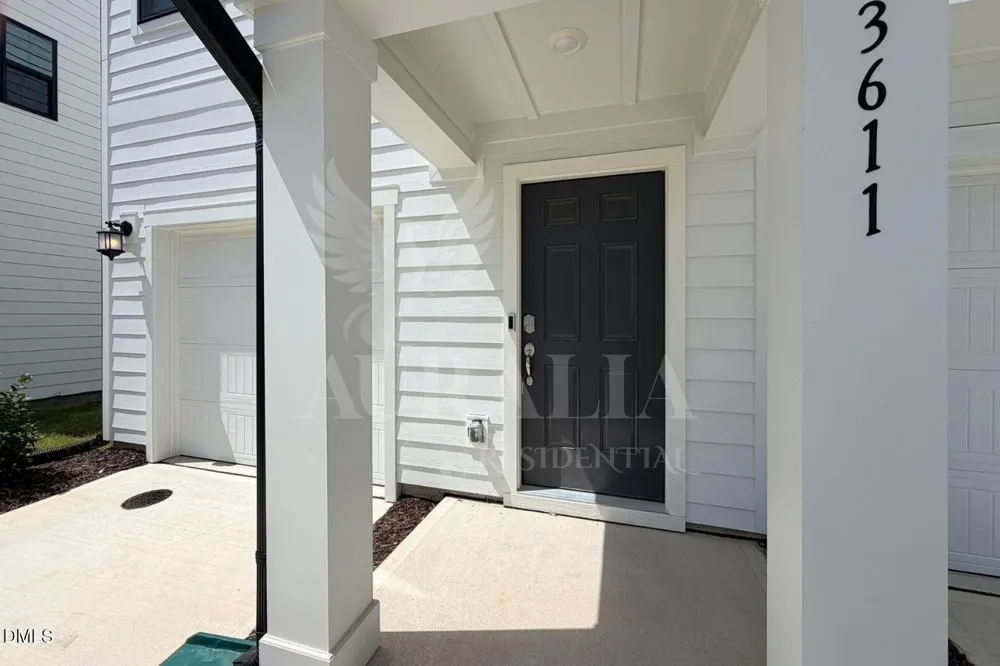 3611 Elm Grove Lane Raleigh, NC 27604