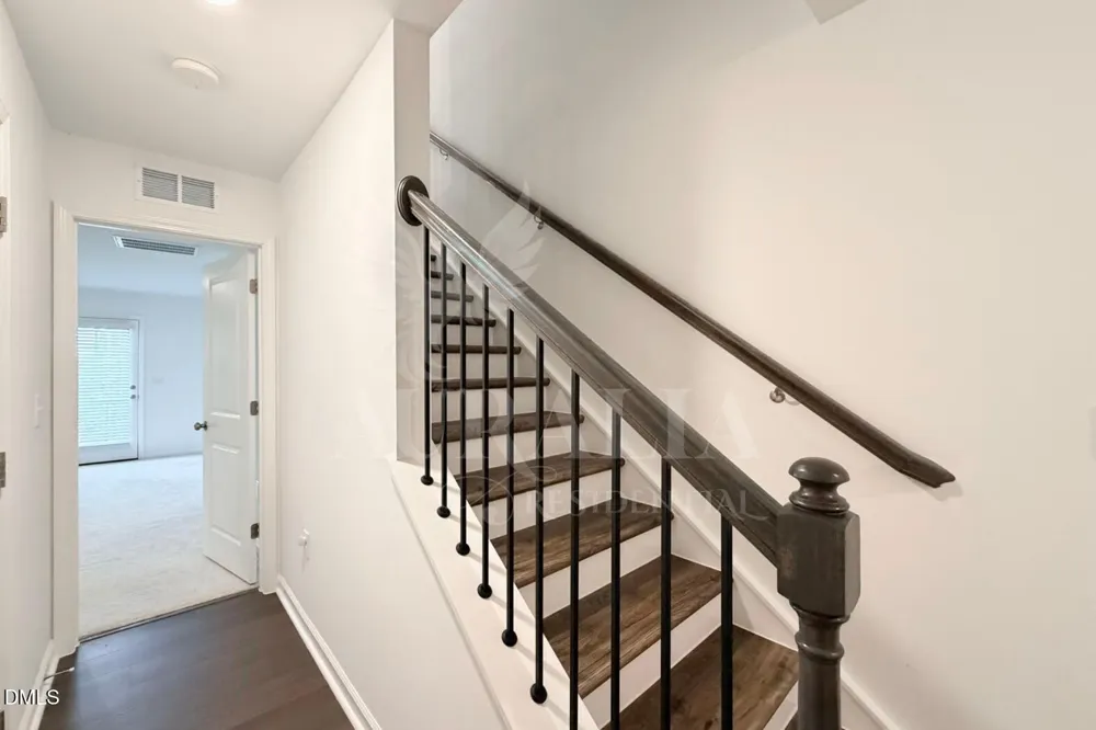 3611 Elm Grove Lane Raleigh, NC 27604