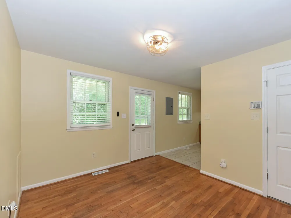 852 Hadley Road Raleigh, NC 27610