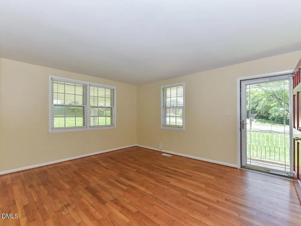 852 Hadley Road Raleigh, NC 27610