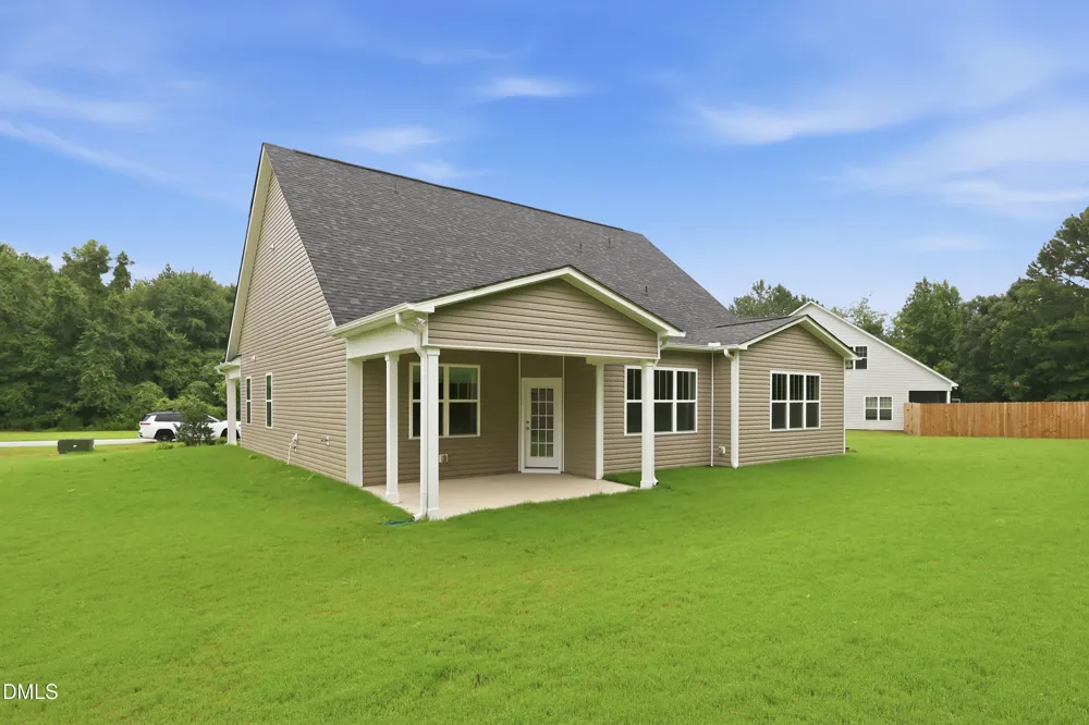 138 Abingdon Farms Drive Selma, NC 27576