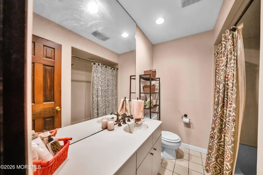 50 Rutledge Drive Red Bank, NJ 07701