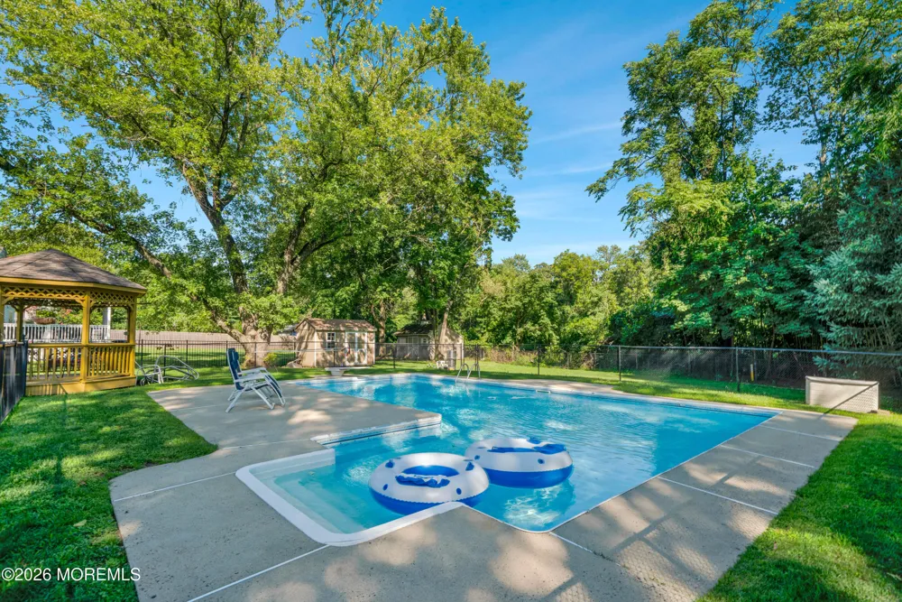 50 Rutledge Drive Red Bank, NJ 07701