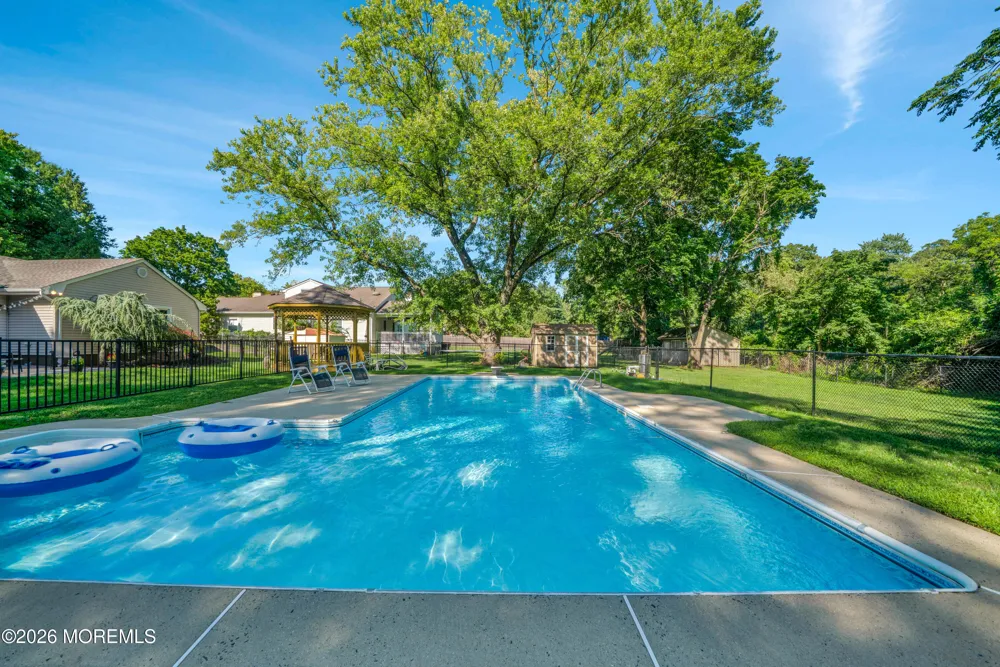 50 Rutledge Drive Red Bank, NJ 07701