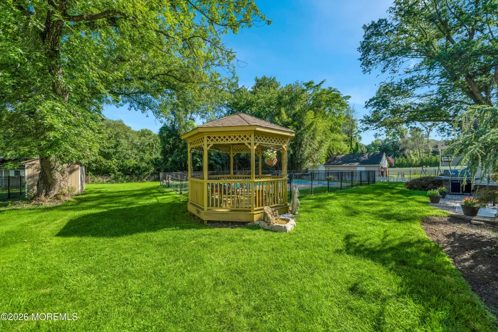 50 Rutledge Drive Red Bank, NJ 07701