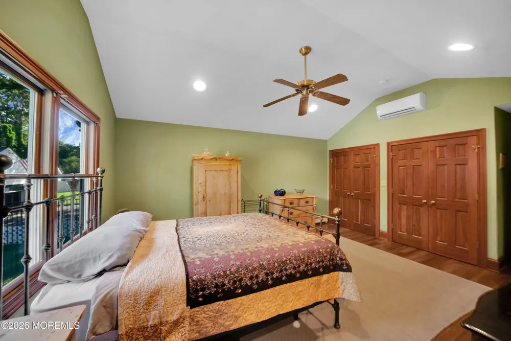 50 Rutledge Drive Red Bank, NJ 07701