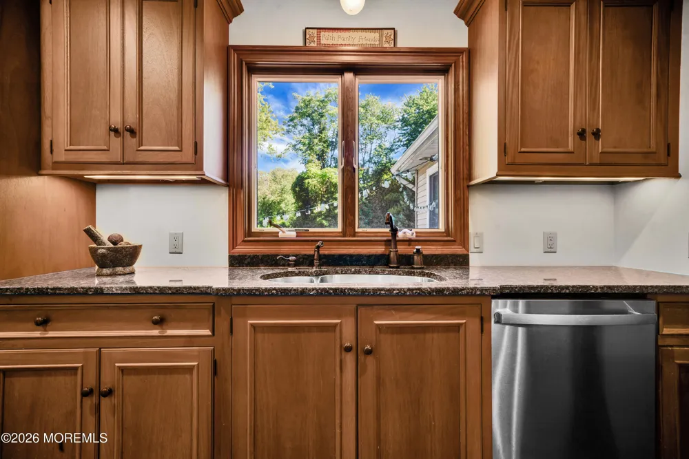 50 Rutledge Drive Red Bank, NJ 07701