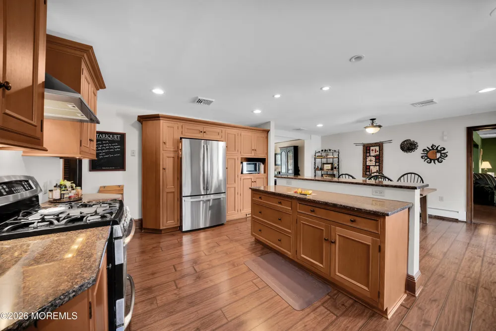 50 Rutledge Drive Red Bank, NJ 07701