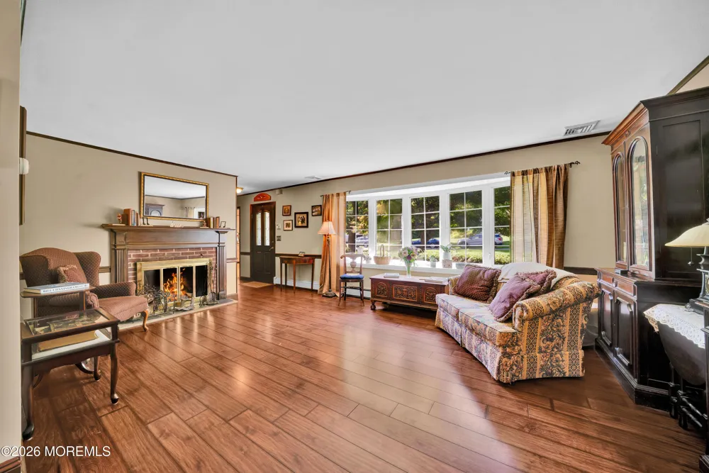 50 Rutledge Drive Red Bank, NJ 07701