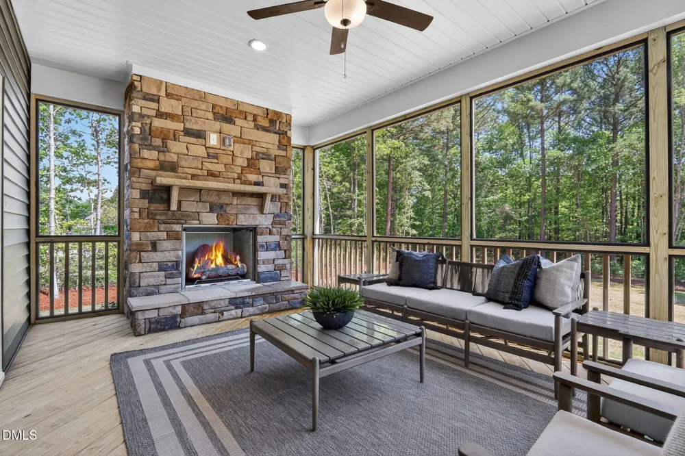68 Knotts Loop Lillington, NC 27546