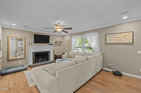 6109 Whittier Drive