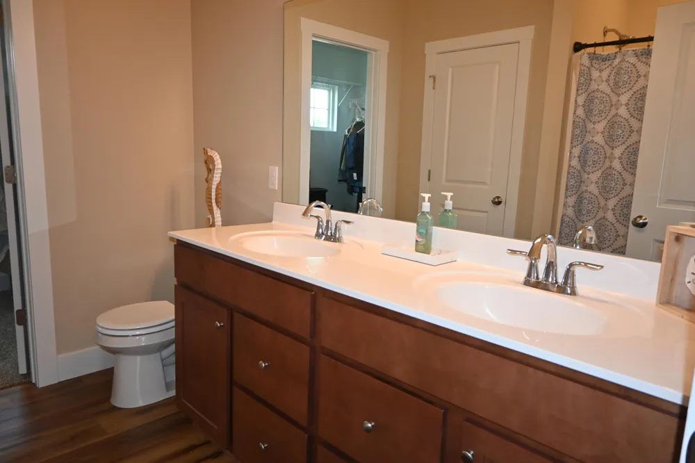 6016 Sturgeon Run Fruitport Charter Township, MI 49444