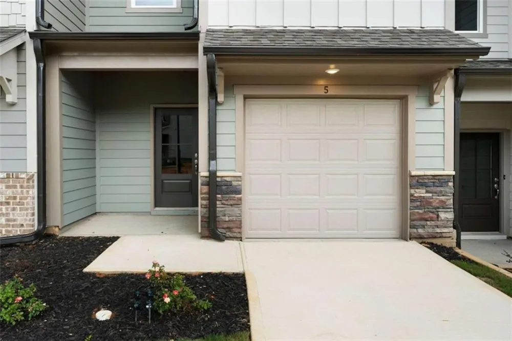 20 Magnolia Boulevard Cedartown, GA 30125