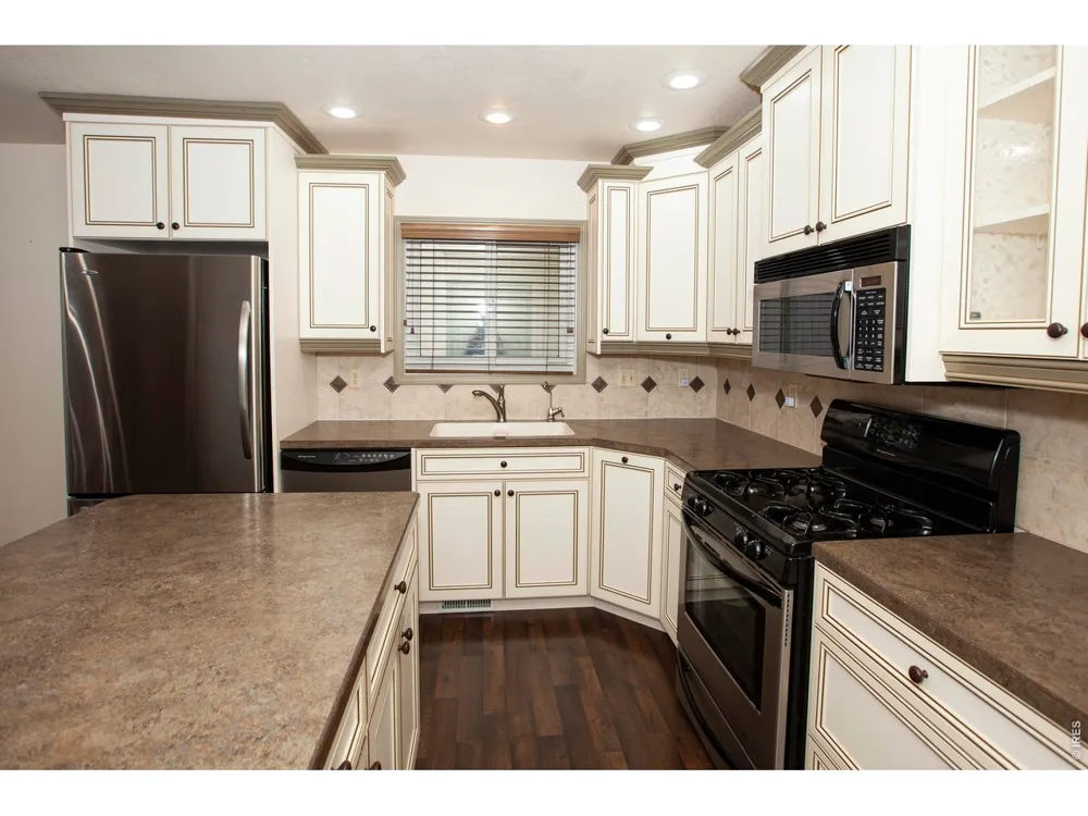 1407 S 11th Avenue Sterling, CO 80751