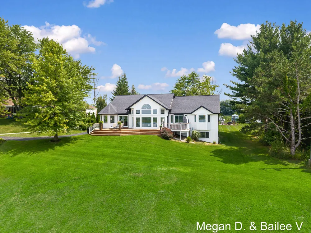 11860 5 Mile Road NE Lowell, MI 49331