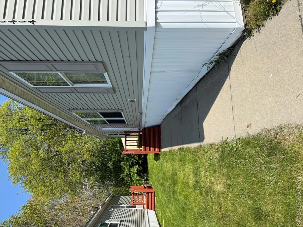 1414 Nardeer St. Novi City, MI 48374