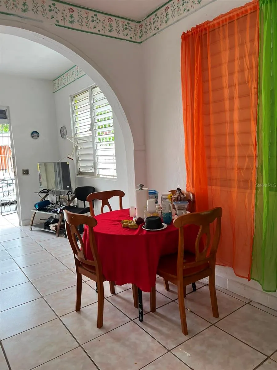 258 H BARTOLOME DE LAS CASAS, SANTURCE San Juan, PR 00915