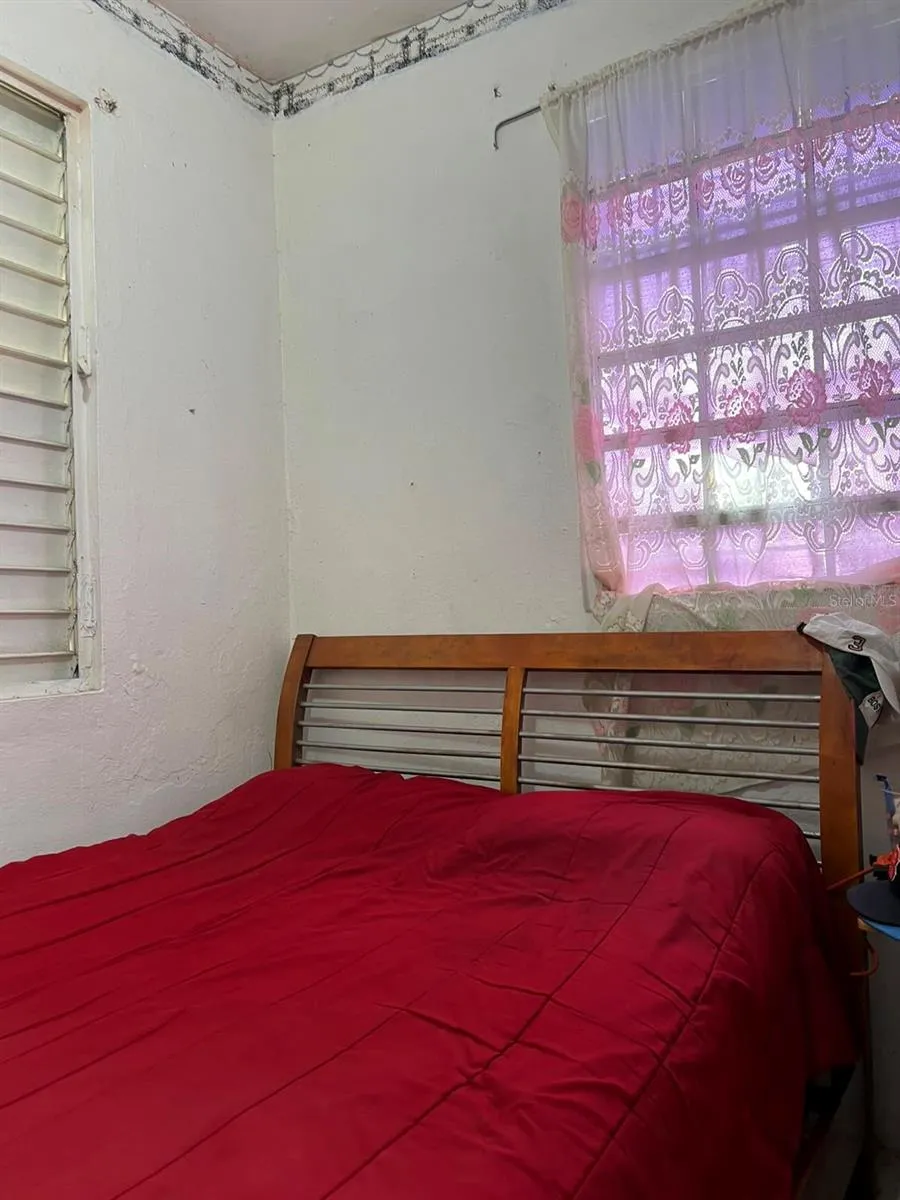 258 H BARTOLOME DE LAS CASAS, SANTURCE San Juan, PR 00915